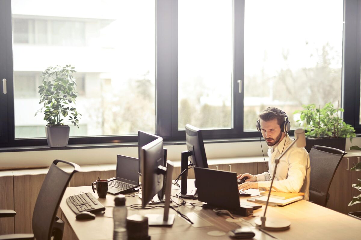 Mastering Phone Rapport